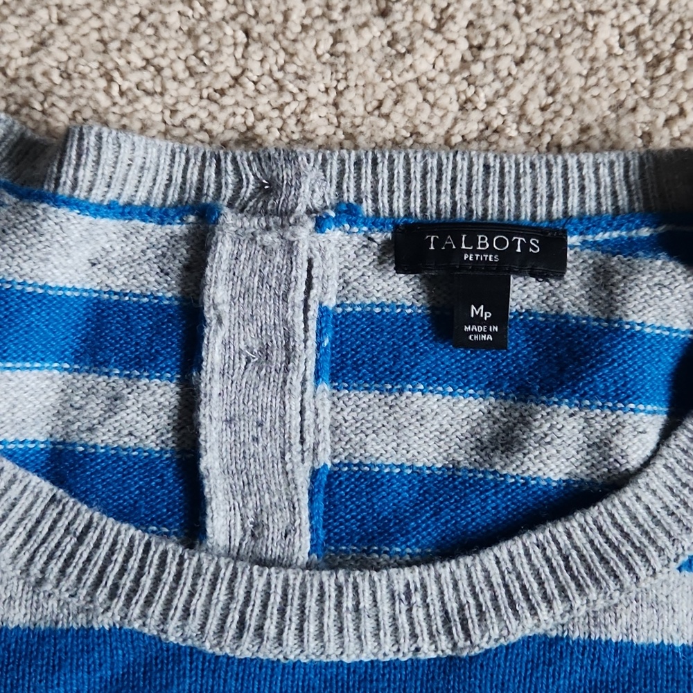 Talbots sweater - Picture 2 of 4
